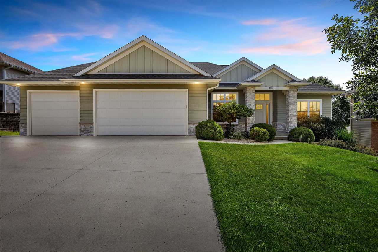 1040 Meadowlark Dr  Iowa City IA 52246 photo