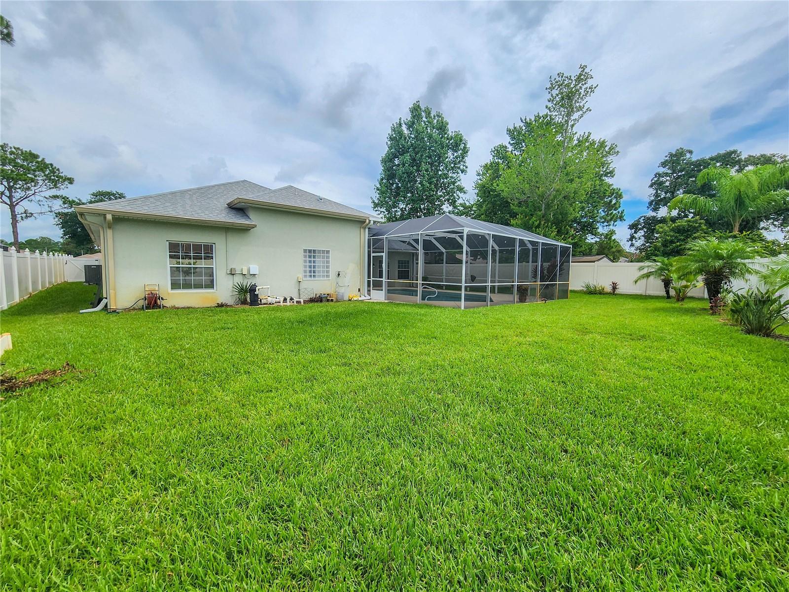 Property Photo: 8 Wiltshire Place FL 32164