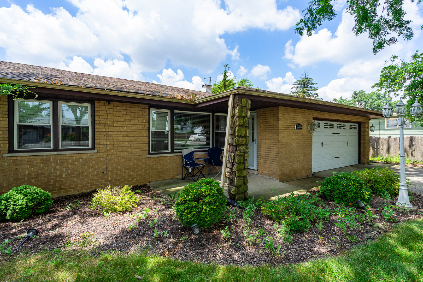 16000 Long Avenue  Oak Forest IL 60452 photo