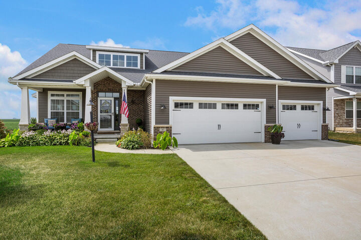 97 Shiloh Drive  Savoy IL 61874 photo
