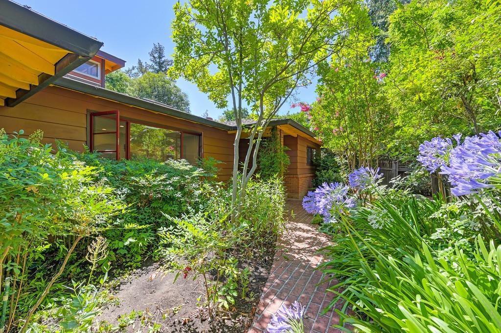 27413 Meadowbrook Drive  Davis CA 95618 photo