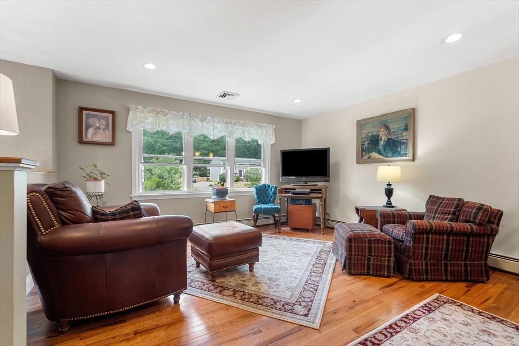 Property Photo: 39 Jak Len Dr MA 01952