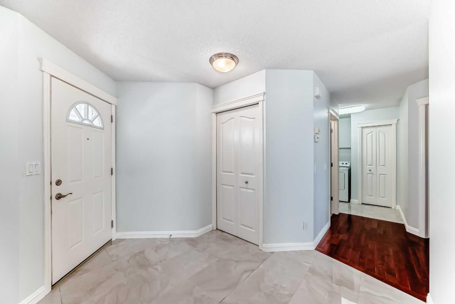 Photo de la propriété: 234 Panatella Boulevard NW AB T3K 6K2
