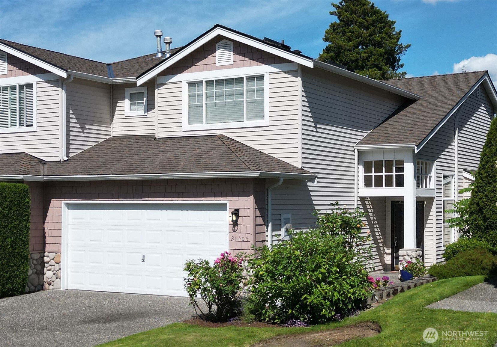 21405  40th Avenue W  Mountlake Terrace WA 98043 photo