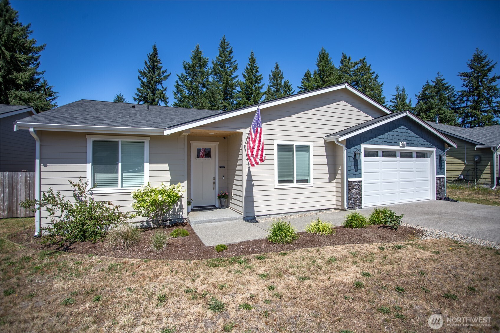 Property Photo:  701  Myers Street SE  WA 98576 