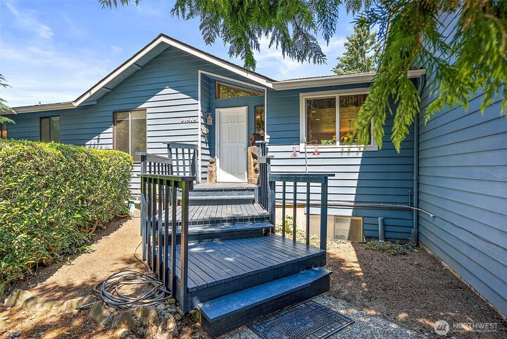 Property Photo:  21410 SE 265th Place  WA 98038 