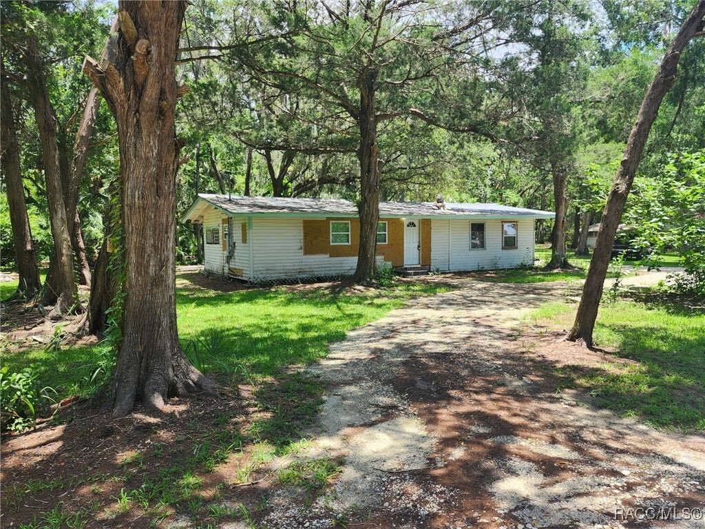 Property Photo:  5211 S Court Avenue  FL 34448 