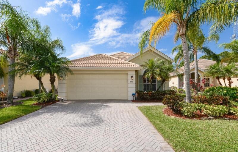 Property Photo: 798 SW Munjack Circle FL 34986