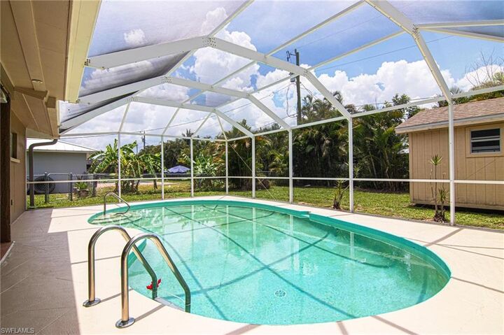 Property Photo:  256 SE 46th Ter  FL 33904 