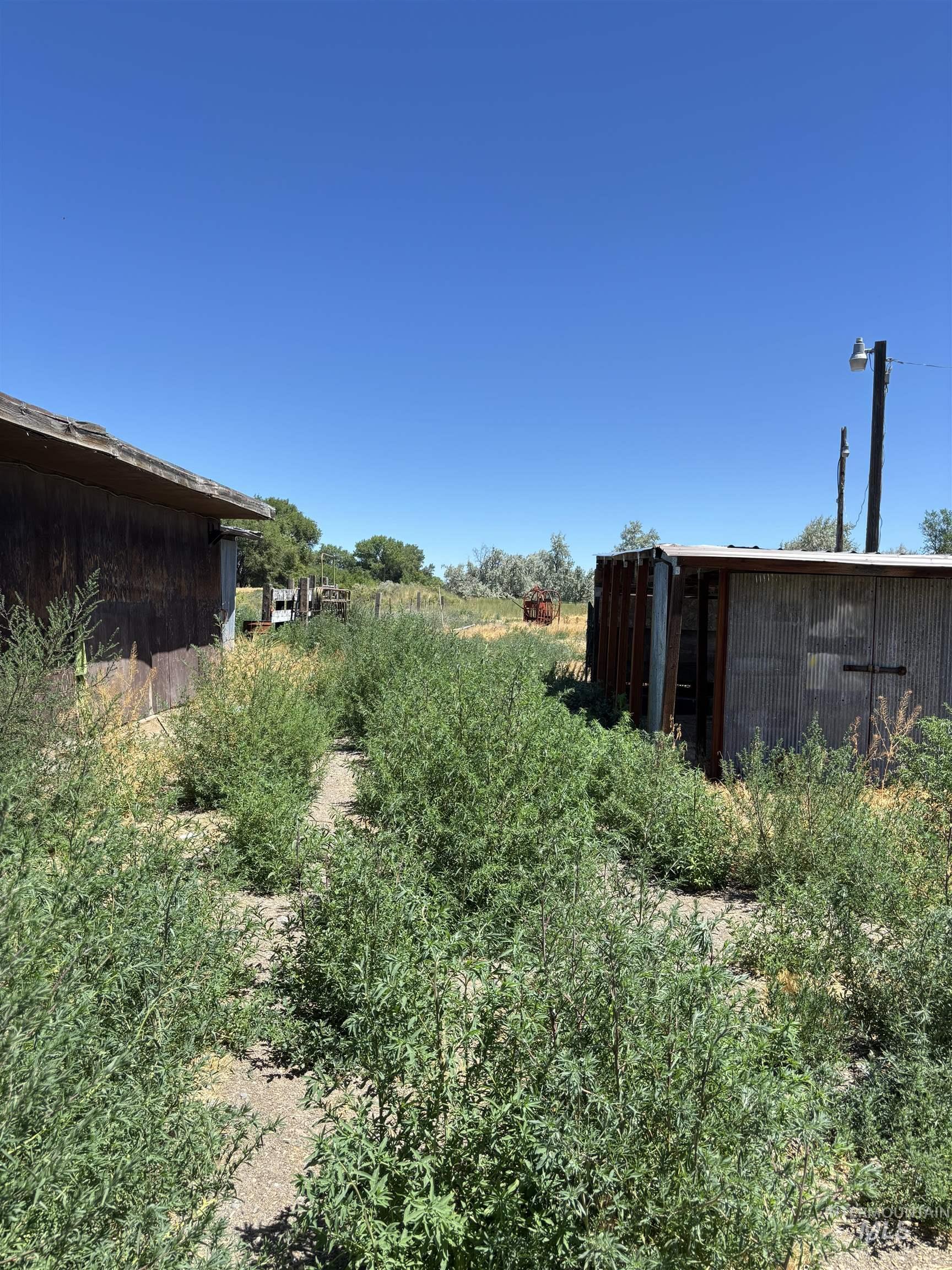 Property Photo:  3335 NW 4th Ave  OR 97914 