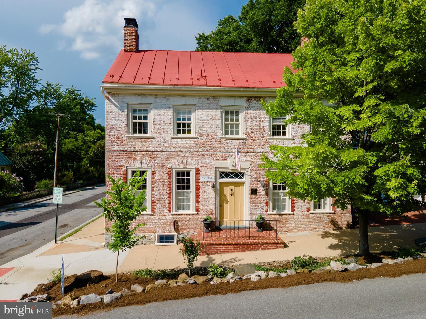 Property Photo: 301 E German Street WV 25443