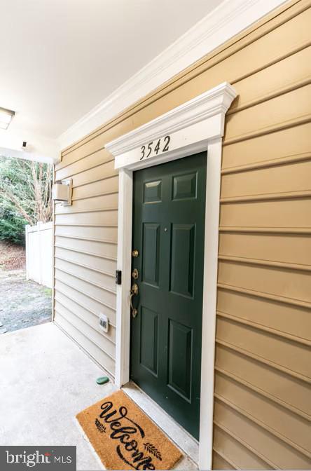 3542 Huntley Manor Lane  Alexandria VA 22306 photo