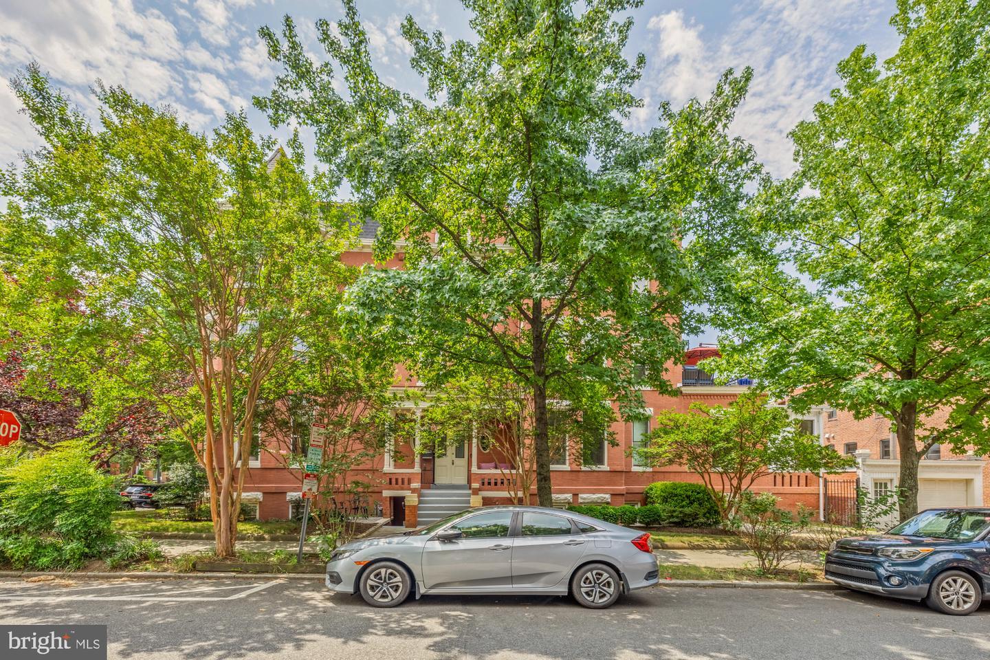 Property Photo:  100 W Street NW  DC 20001 