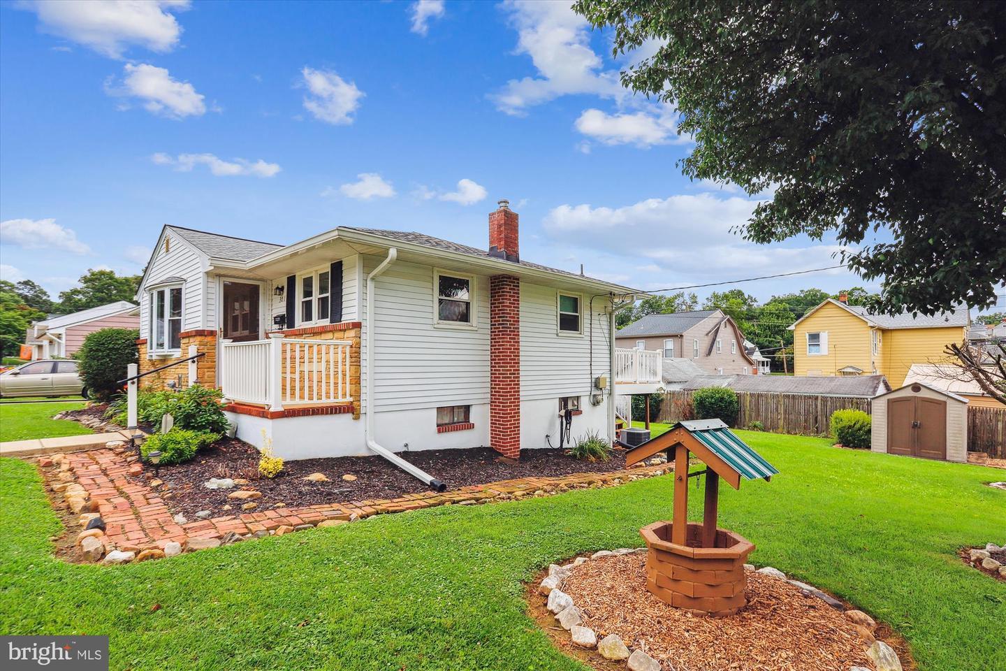 Property Photo: 301 2nd Avenue MD 21227