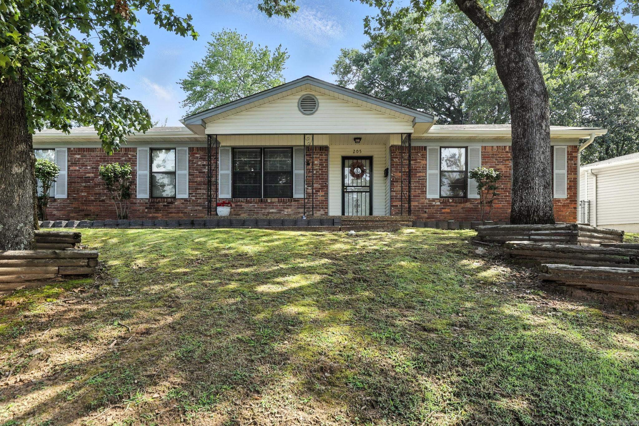 Property Photo:  205 Windhill Dr  AR 72118 