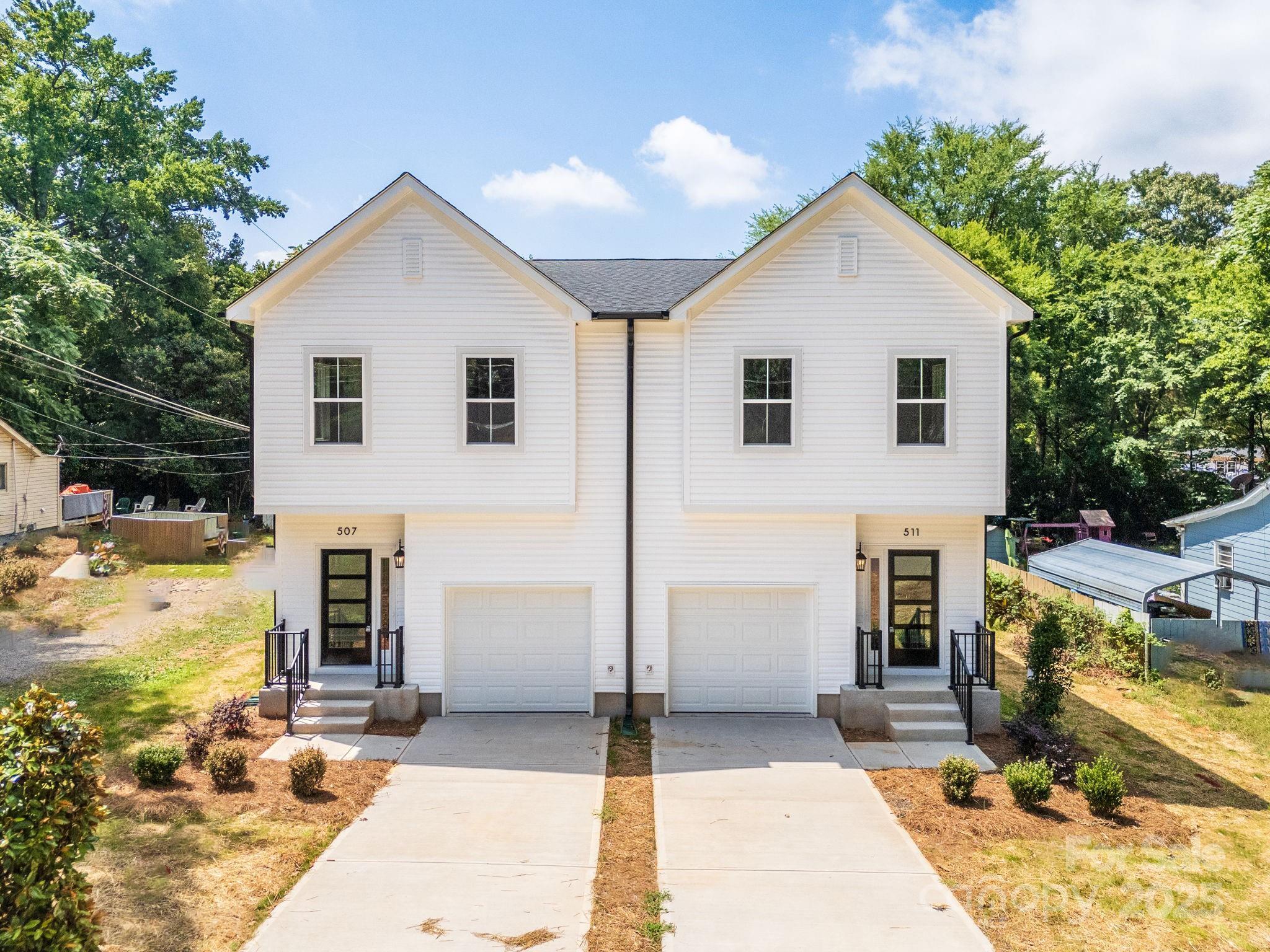 Property Photo: 511 Greenwood Drive NC 28217