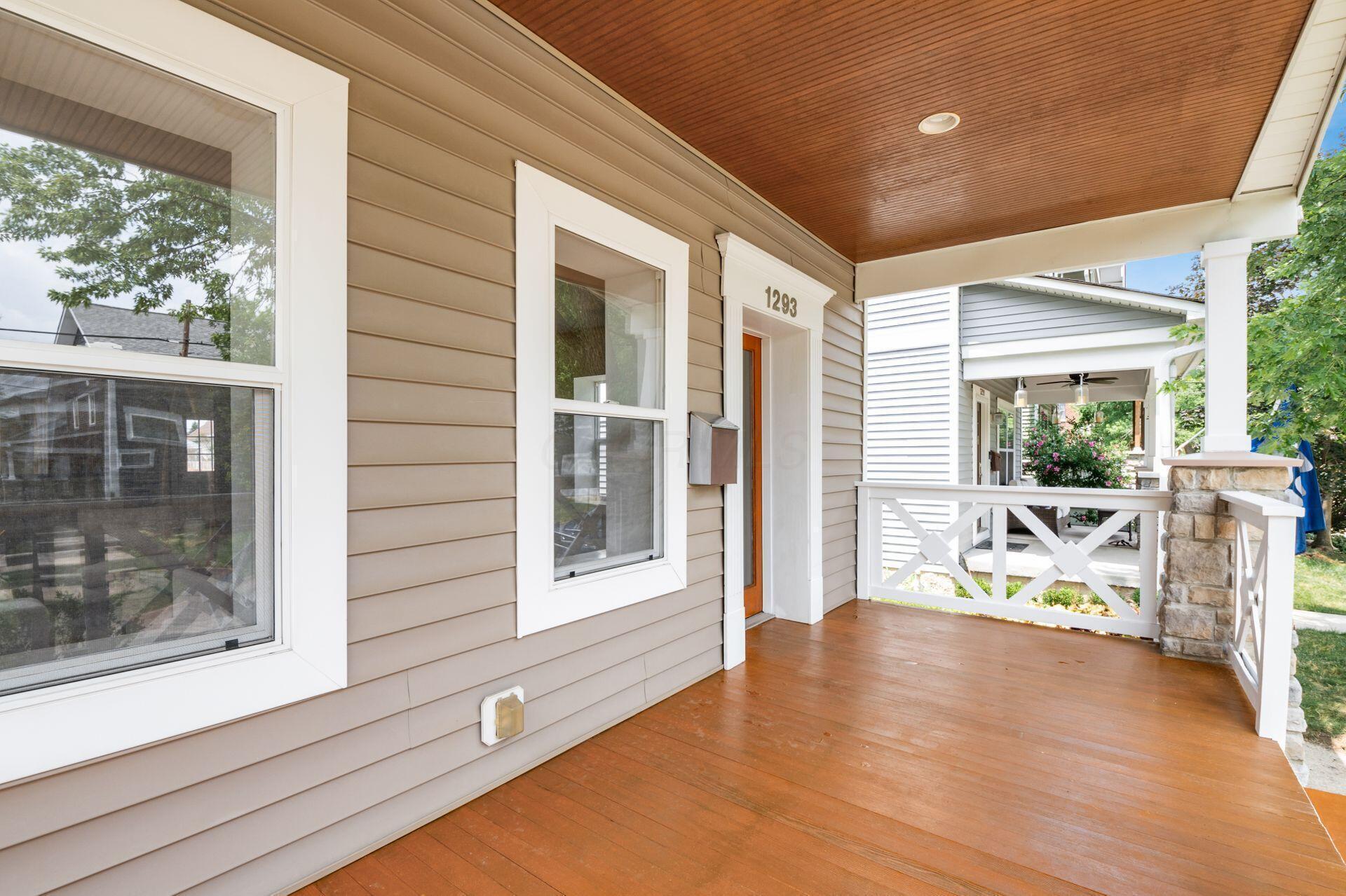 Property Photo: 1293 Avondale Avenue OH 43212
