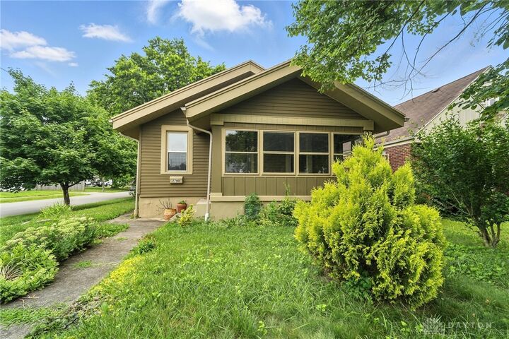 Property Photo:  2700 Springmont Avenue  OH 45420 