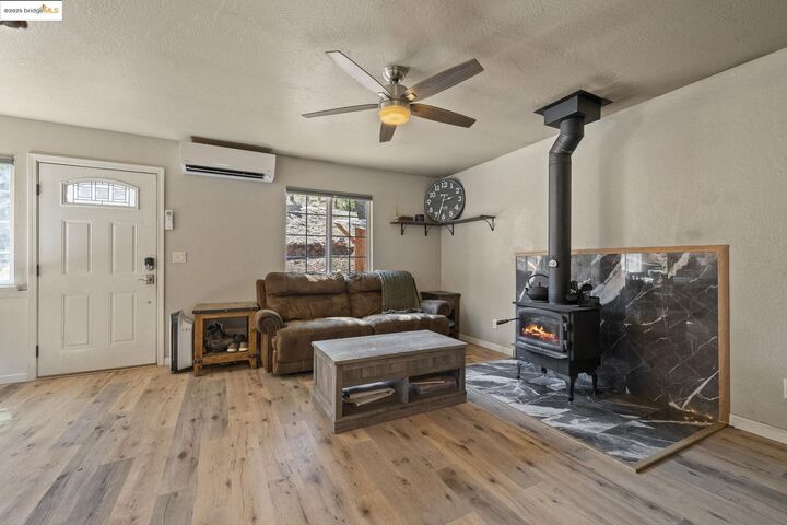 Property Photo: 22090 Fair Oaks Ct CA 95370