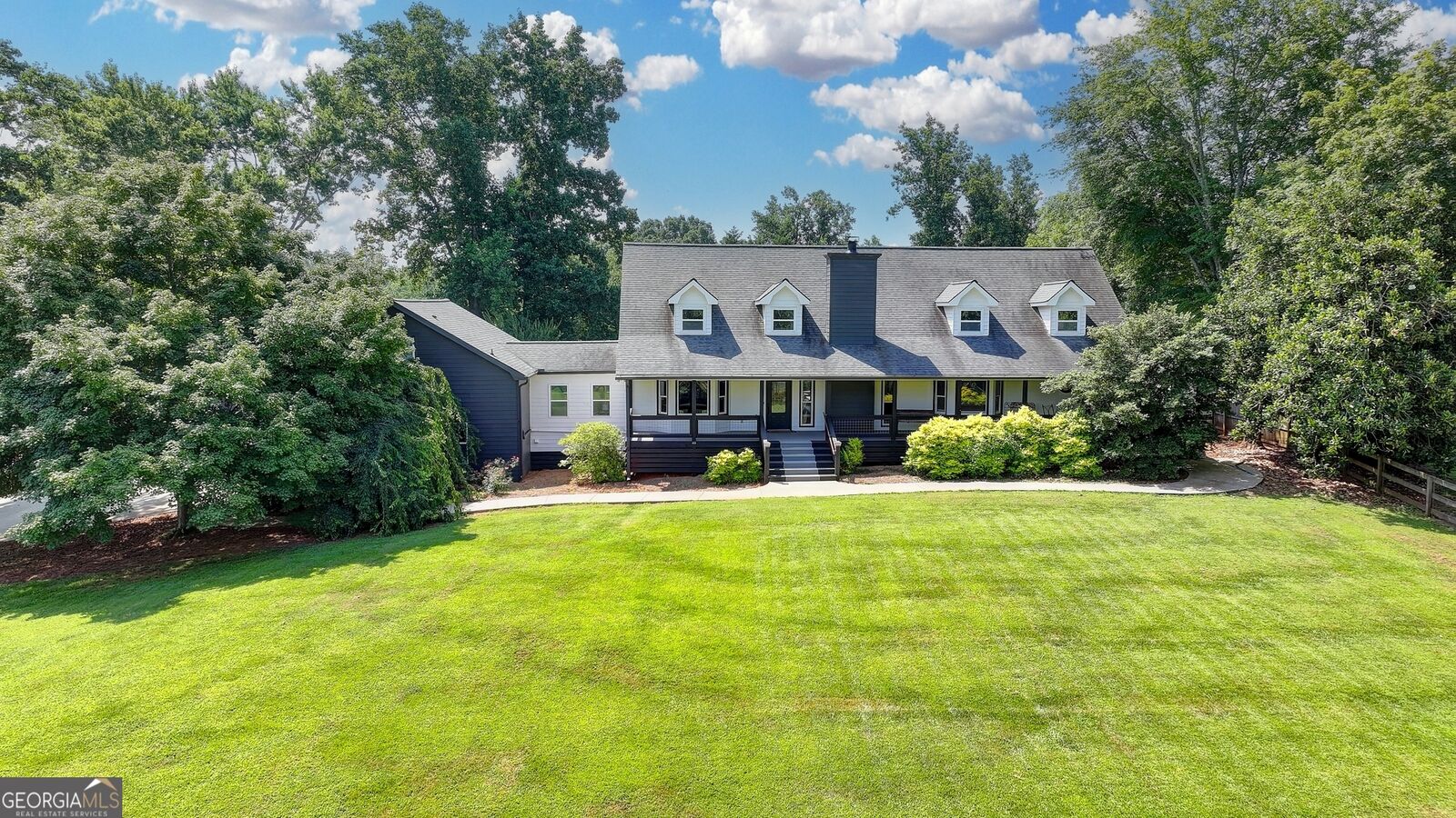 Property Photo: 5595 Ranch Drive GA 30041