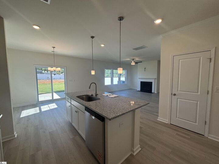 Property Photo: 2006 Halton Oaks Drive SC 29303