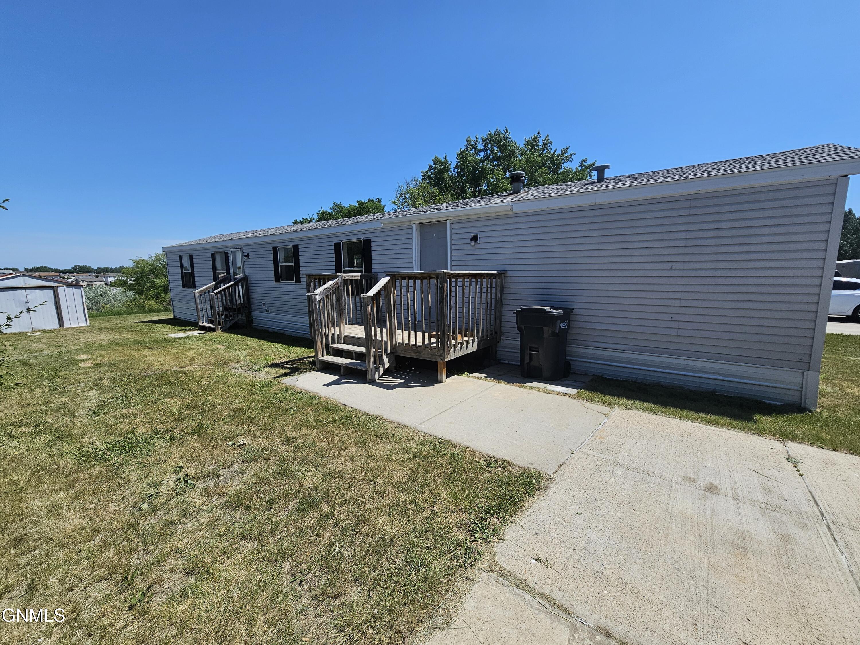 Property Photo: 4005 N 19th Street 411 ND 58503