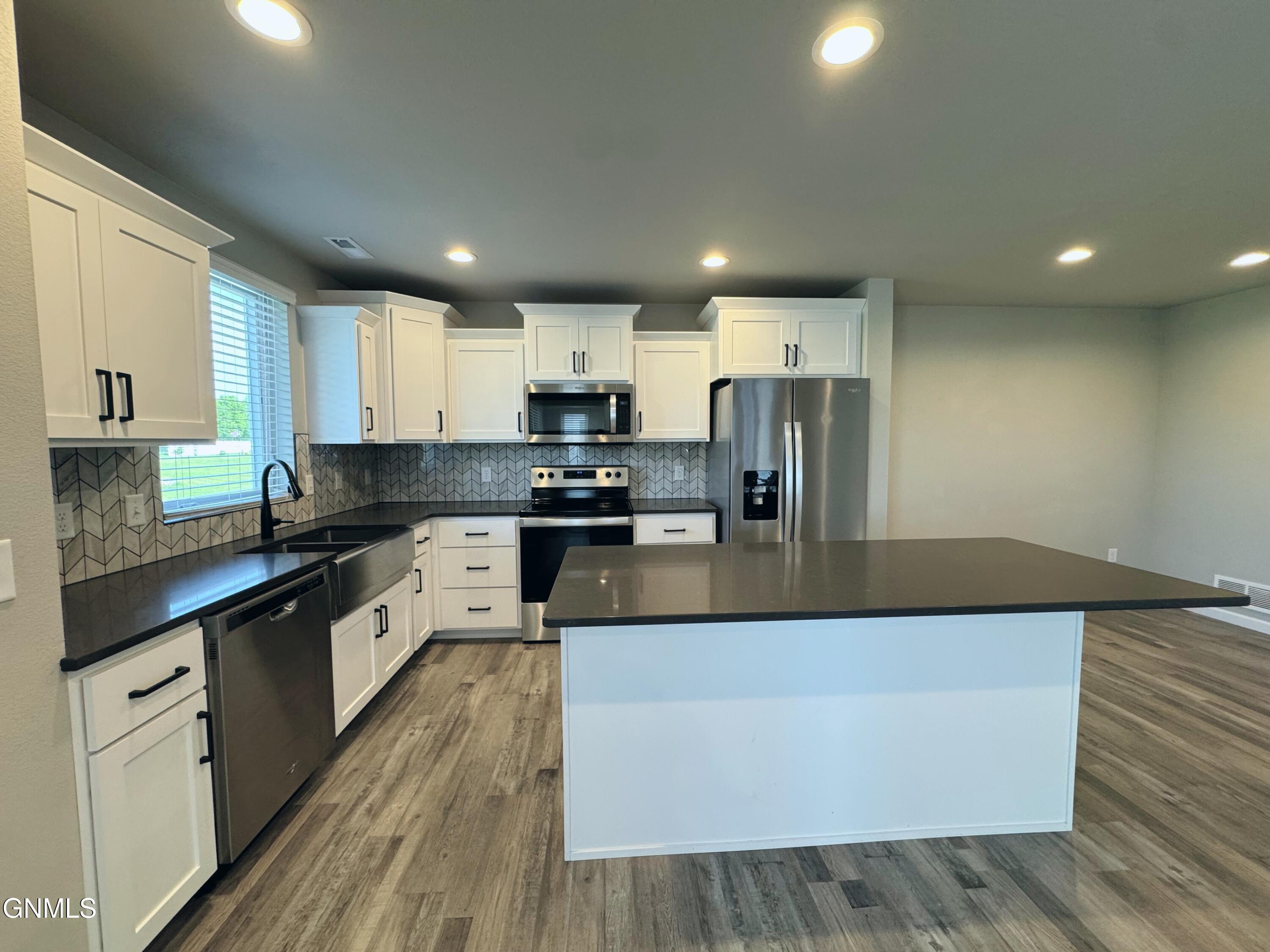 Property Photo: 3306 Kenner Loop ND 58504