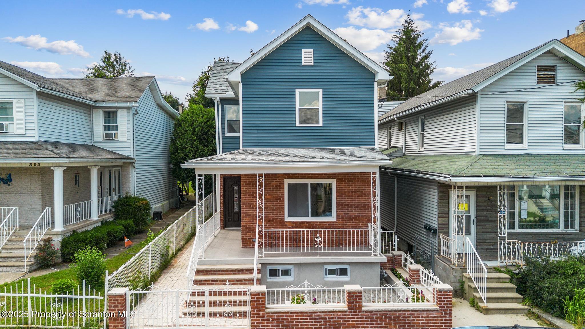 Property Photo: 309 N Lincoln Avenue PA 18504
