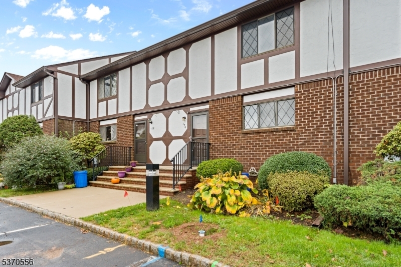 Property Photo: 176 Wildflower Ln NJ 08844
