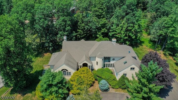 15 Glenview Dr  Warren Twp. NJ 07059 photo