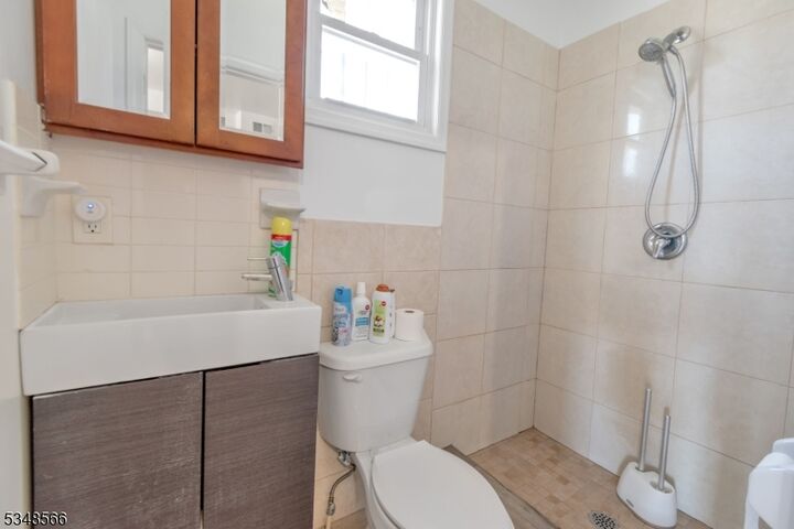 Property Photo: 383 Central Ave 2 NJ 07103