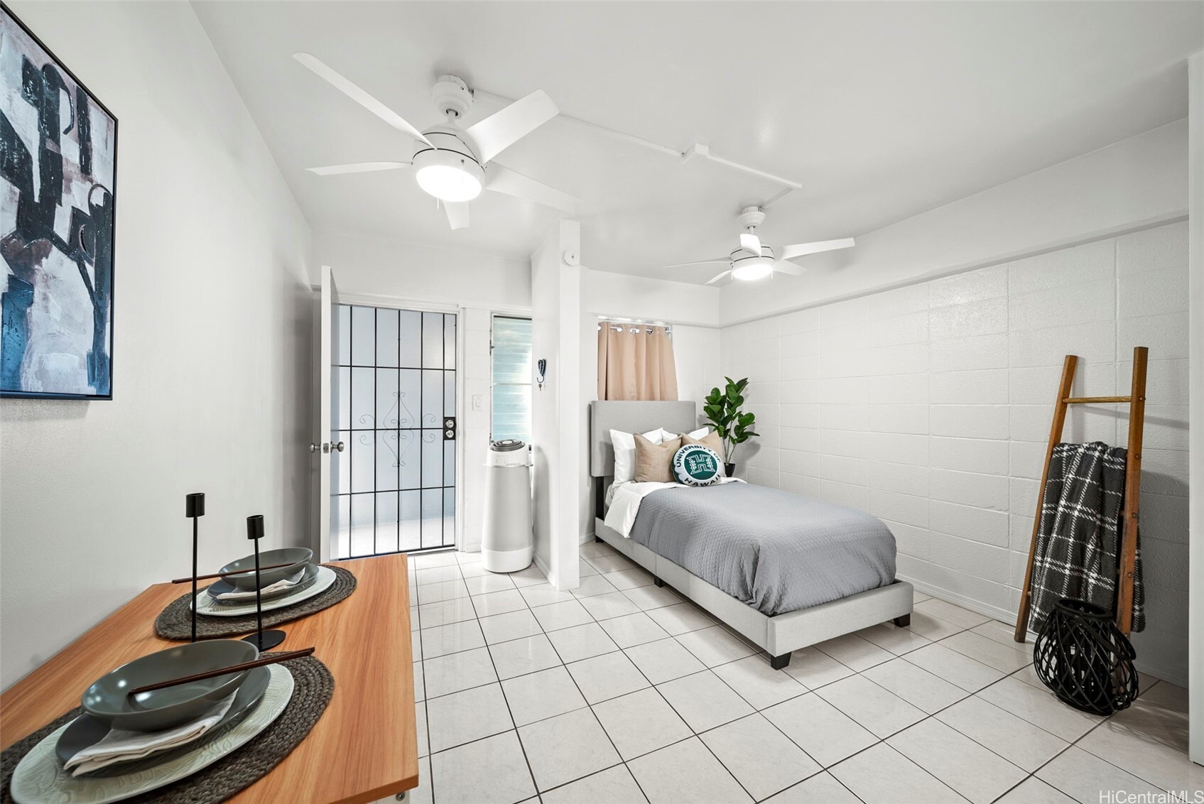 Property Photo:  909 University Avenue 210  HI 96826 