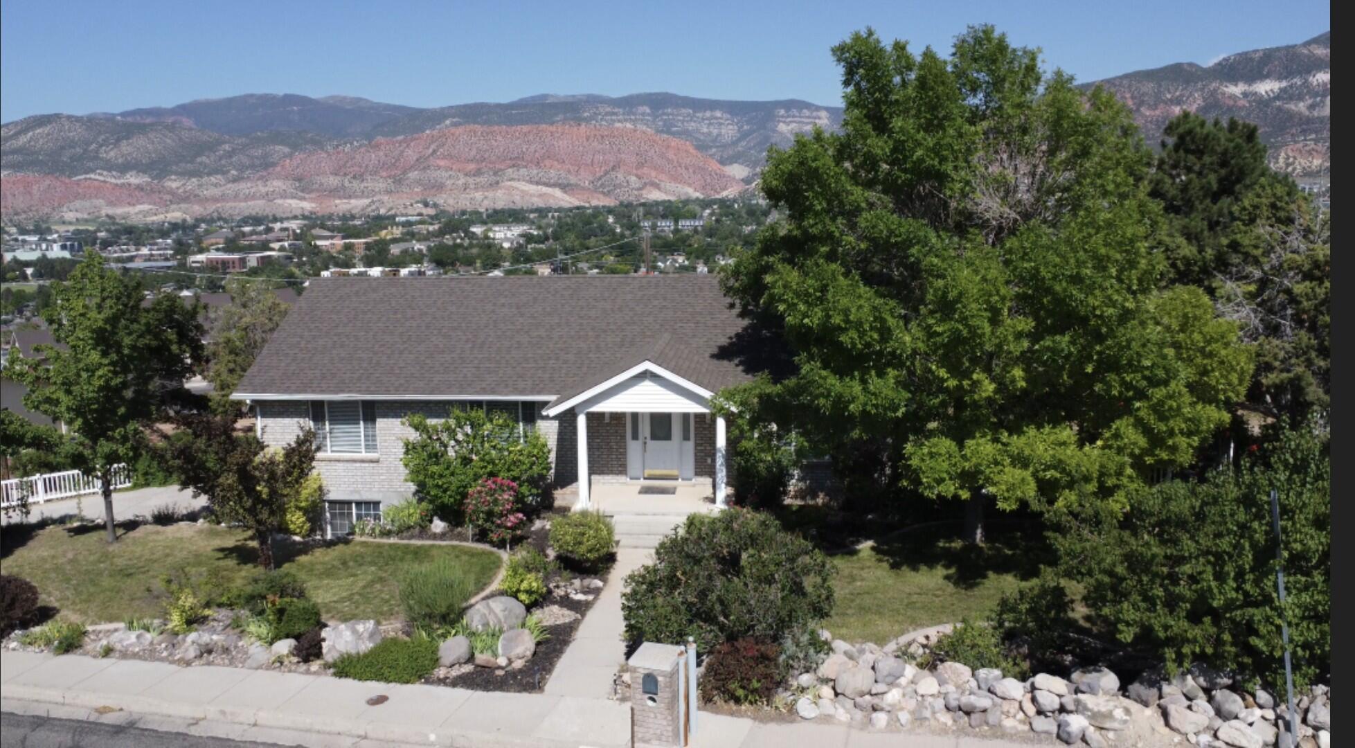 411 S Ridge Rd  Cedar City UT 84720 photo