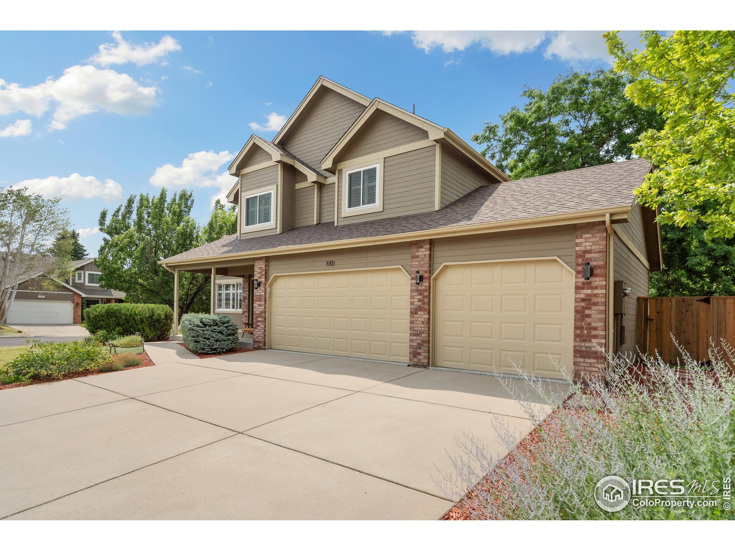 Property Photo:  1901 Glenview Ct  CO 80526 