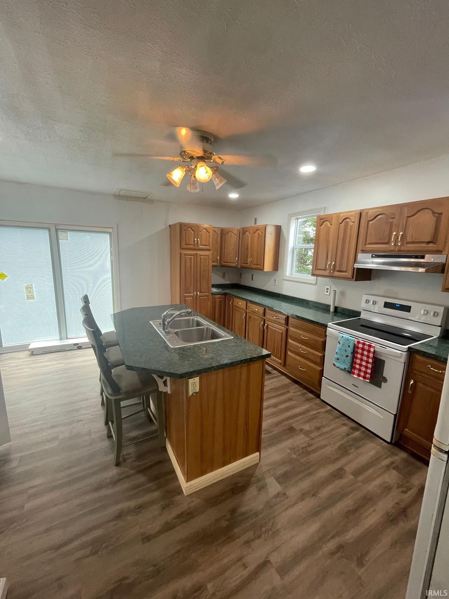 Property Photo: 715 Vigo Street IN 47591