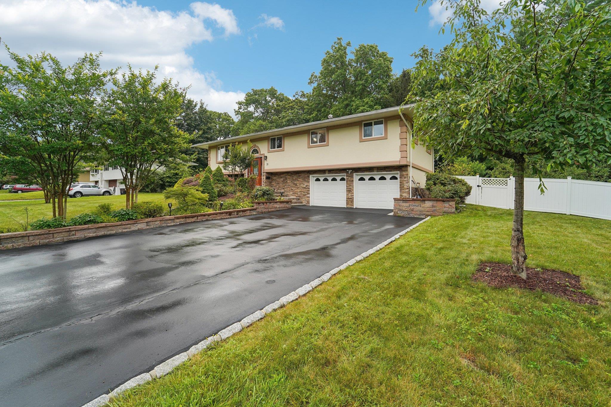 Property Photo:  30 Birchwood Terrace  NY 10954 