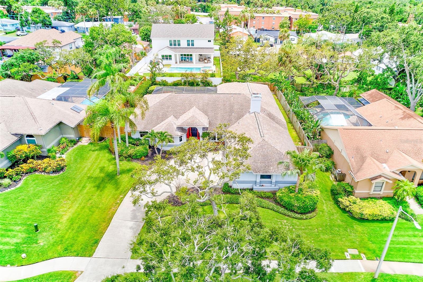 Property Photo:  14106 Kensington Oak Place  FL 33774 