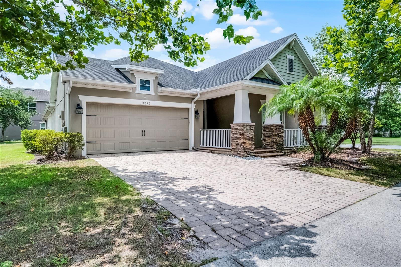 Property Photo: 10656 Billings Street FL 32832