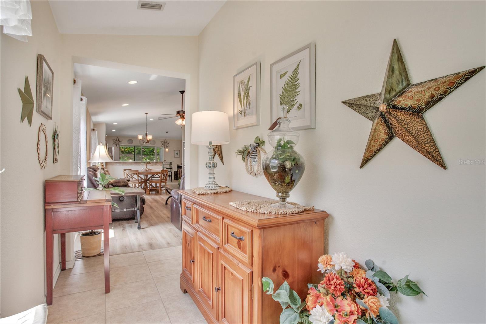Property Photo:  11607 Hammocks Glade Drive  FL 33569 