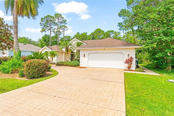 Property Photo: 68 Egret Trail FL 32164