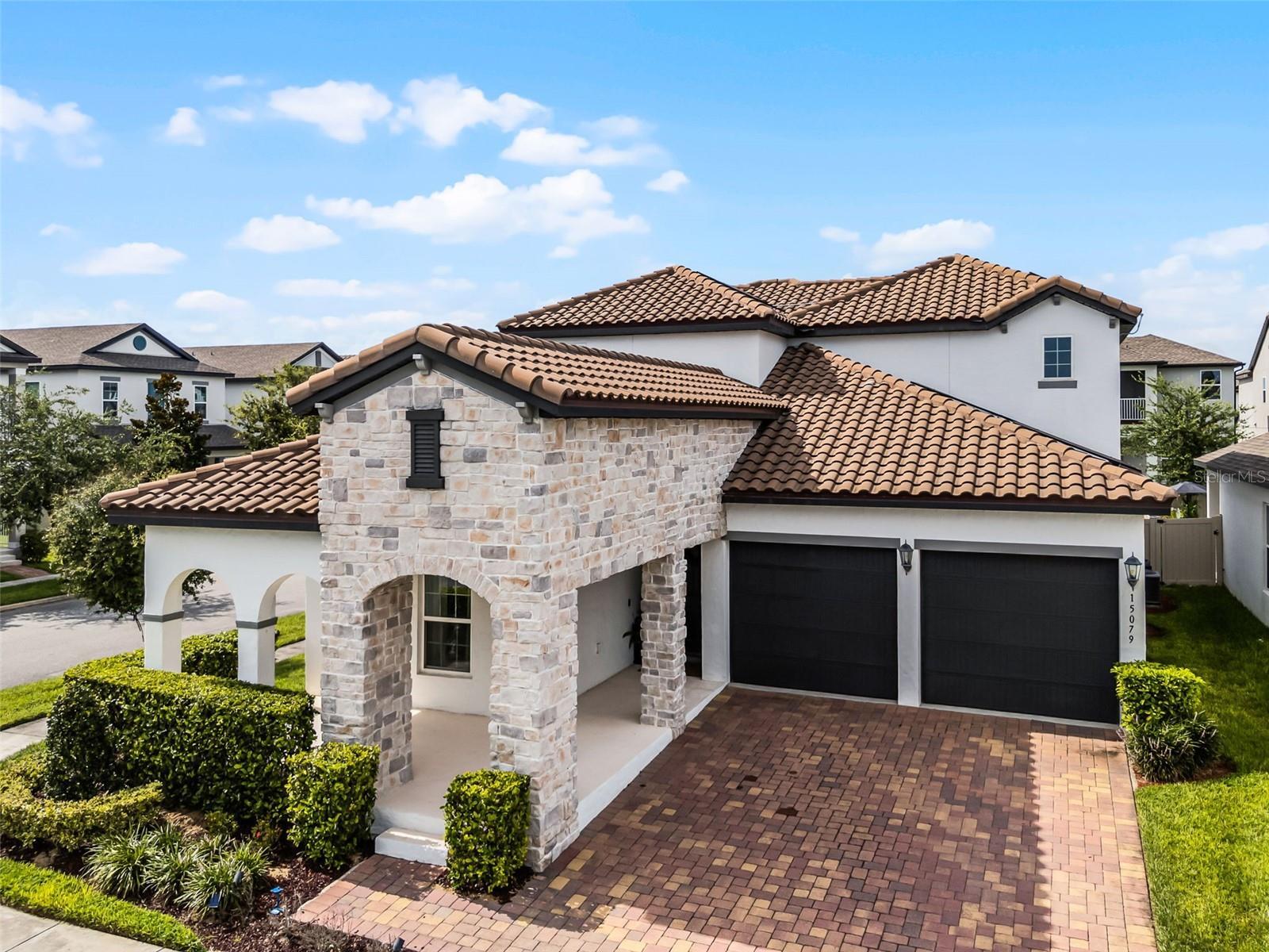 Property Photo:  15079 Guava Bay Drive  FL 34787 