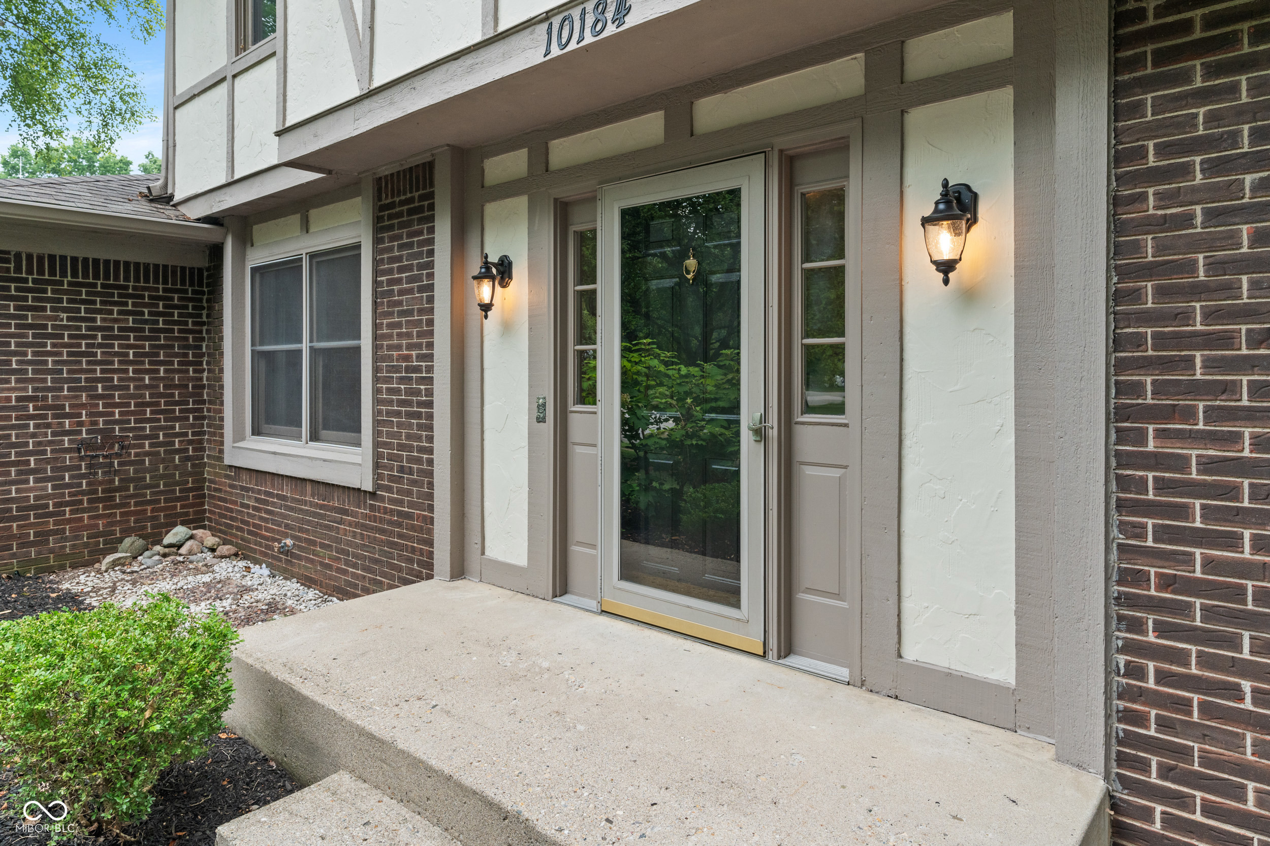 Property Photo: 10184 Lakeshore Drive E IN 46033