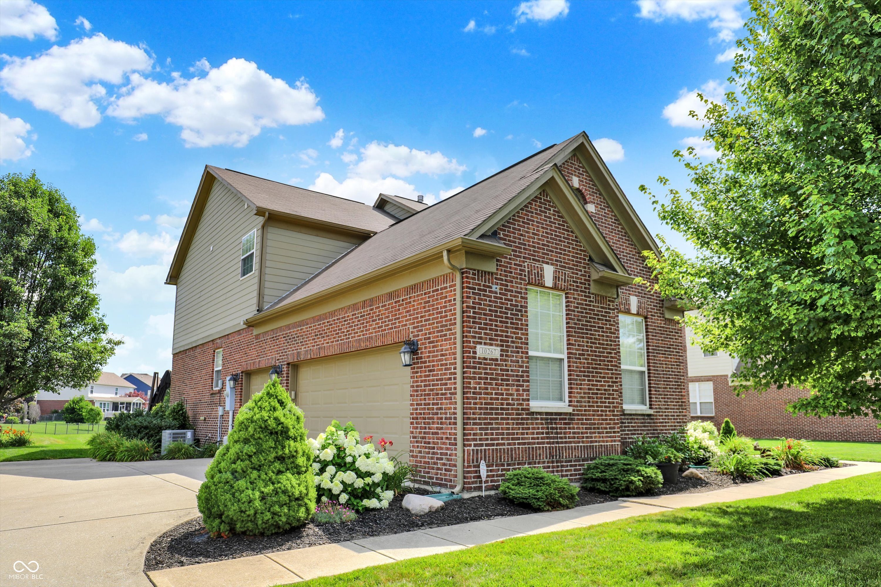 Property Photo: 10267 Ranford Boulevard IN 46040