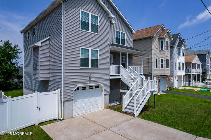 Property Photo:  725 Prospect Avenue  NJ 07735 