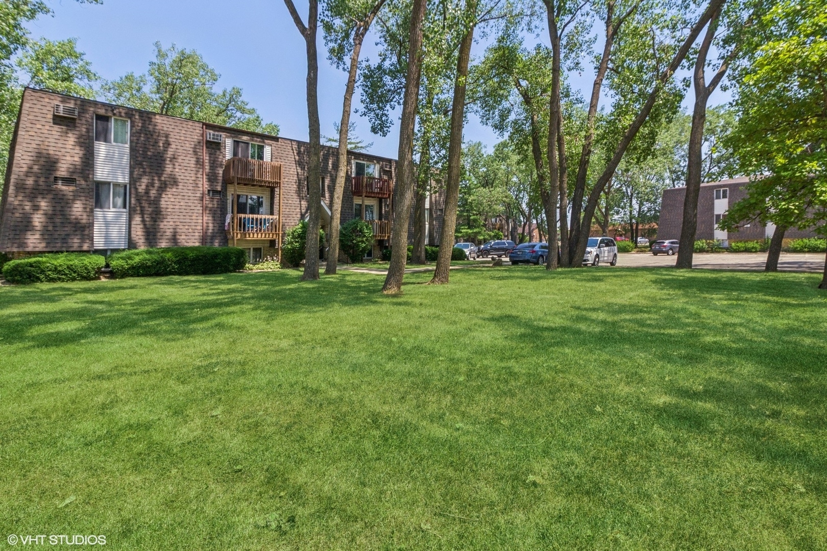 Property Photo: 214 Madison Street 3A IL 60435