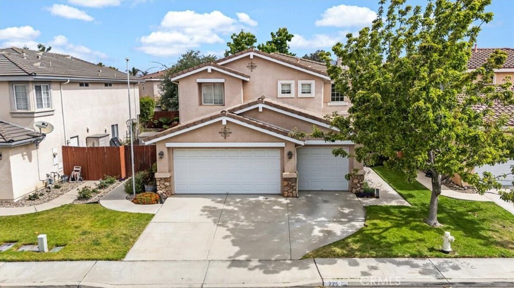 Property Photo:  725 Brandy Court  CA 93454 