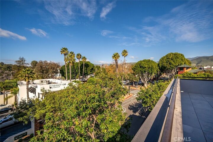 Property Photo:  581 Higuera Street 210  CA 93401 