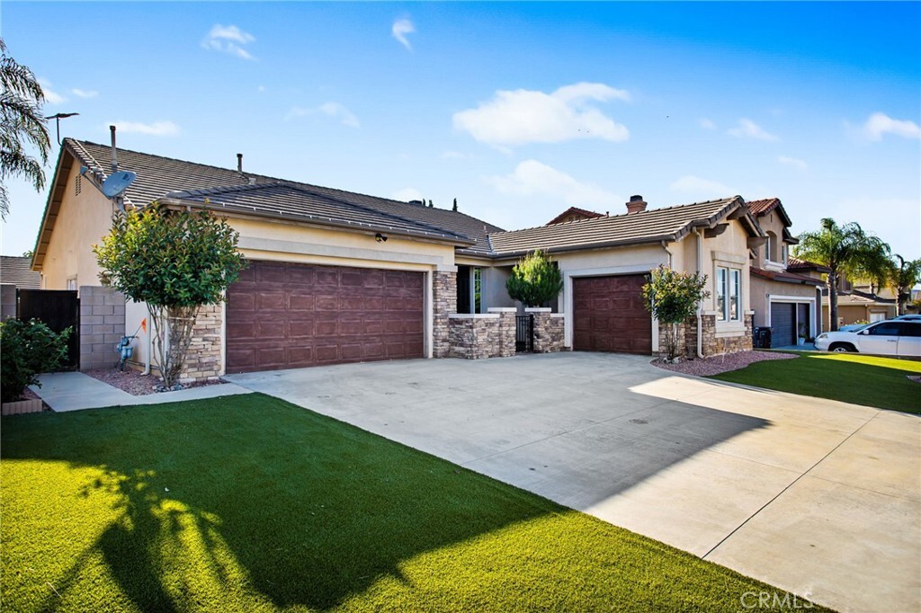 31241 Casera Court  Menifee CA 92584 photo