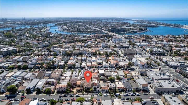 Property Photo: 218 Covina Avenue CA 90803