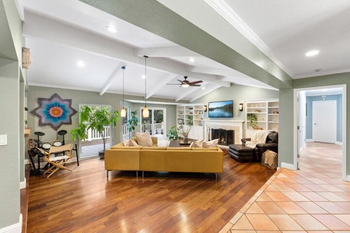 Property Photo: